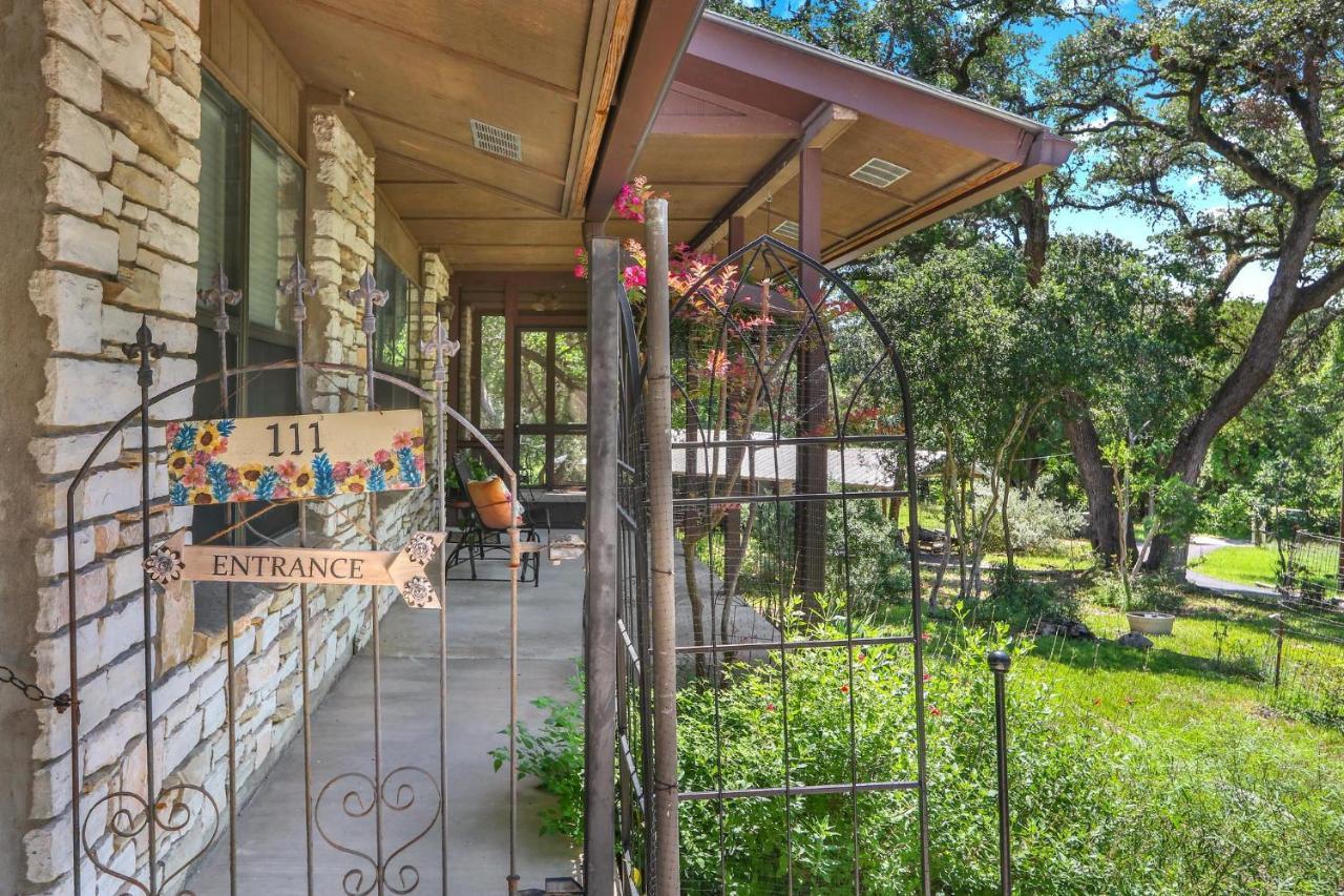 Miss Lilian'S House Vila Wimberley Exterior foto